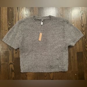 NWT Women’s SKIMS Cozy Knit Cropped T-shirt